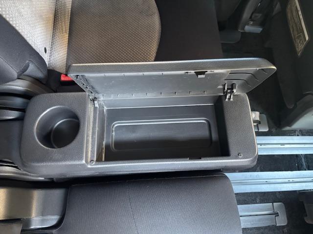 多くの中からご覧頂きありがとうございます。　在庫車全てルームクリーニング・コーティング施工しその他オイル交換、点検を実施し納車致します。　ご不明な点などありましたら、お気軽にご連絡ください。