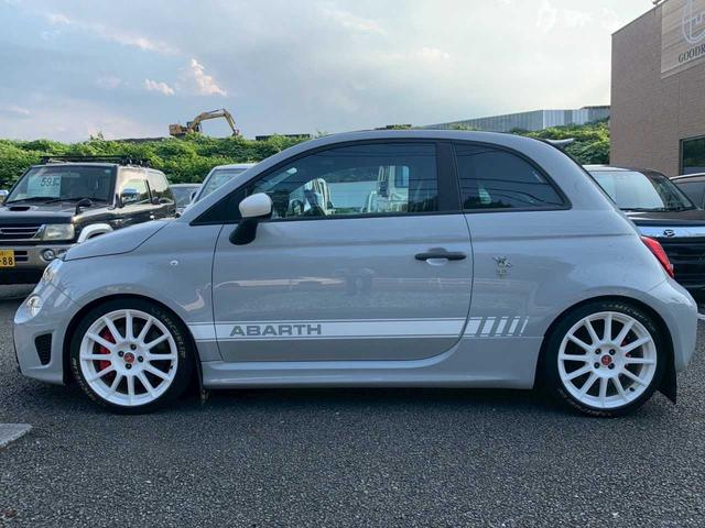アバルト５９５Ｃ エッセエッセ　ＨＫＳ　ＶＩＩＴＳサス　Ｄミラー　電動ルーフ　純正ＤＡ（3枚目）