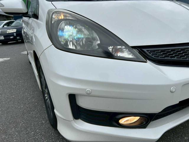 フィット ＲＳ　純正ナビ　バックモニター　フルセグ　ＥＴＣ　キセノン（25枚目）