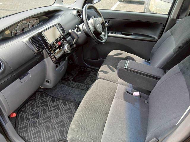 タント カスタムＲＳ　左側パワースライドドア　純正ディーラーＨＤＤナビ　前後ドラレコ　ＥＴＣ（5枚目）