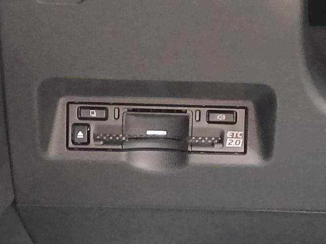 アルファード Ｚ　サンルーフ／純正ナビ／パノラミックビューモニター／社外デジタルインナーミラー／パワーバックドア／シートヒーター／両側電動スライドドア（11枚目）