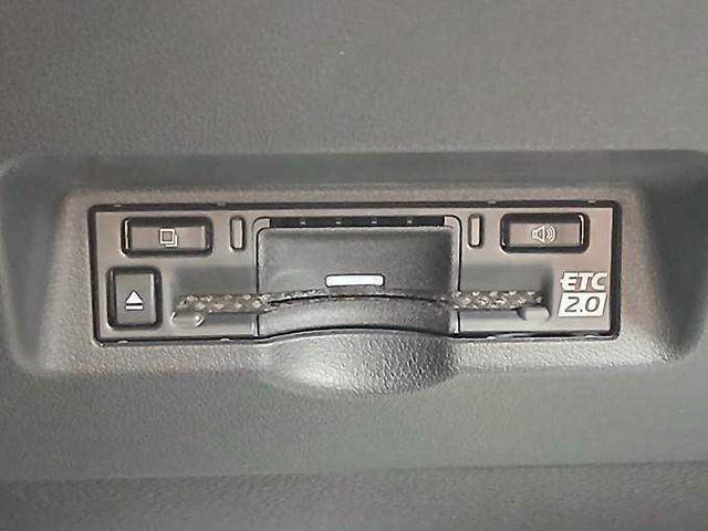 アルファードハイブリッド Ｚ　左右独立ムーンルーフ　純正１４型ナビ　全周囲カメラ　純正１３．２型有機ＥＬ後席モニター　デジタルインナーミラー　ＨＵＤ　ユニバーサルステップ（15枚目）