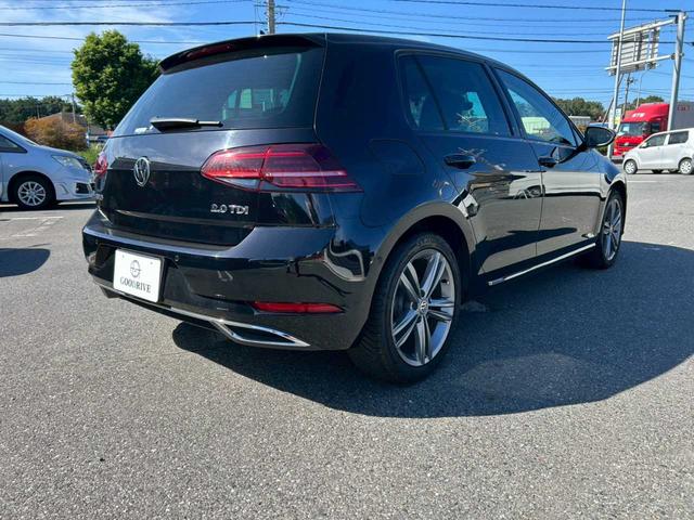 ゴルフ ＴＤＩハイライン　マイスター　純正ナビ　バックモニター　ワンセグ　シートヒーター　コーナーセンサー　自動駐車　ＥＴＣ２．０　レーダークルーズ　電子パーキング　ドライブレコーダー　ディナウディオオーディオ　ＢＳＭ　オールシーズンタイ（6枚目）
