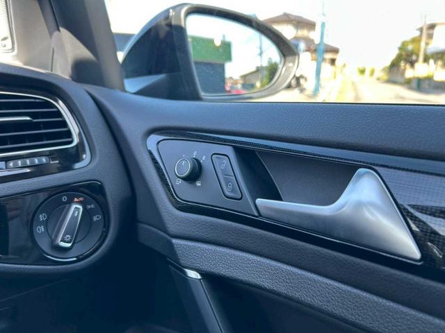ゴルフ ＴＤＩハイライン　マイスター　純正ナビ　バックモニター　ワンセグ　シートヒーター　コーナーセンサー　自動駐車　ＥＴＣ２．０　レーダークルーズ　電子パーキング　ドライブレコーダー　ディナウディオオーディオ　ＢＳＭ　オールシーズンタイ（21枚目）