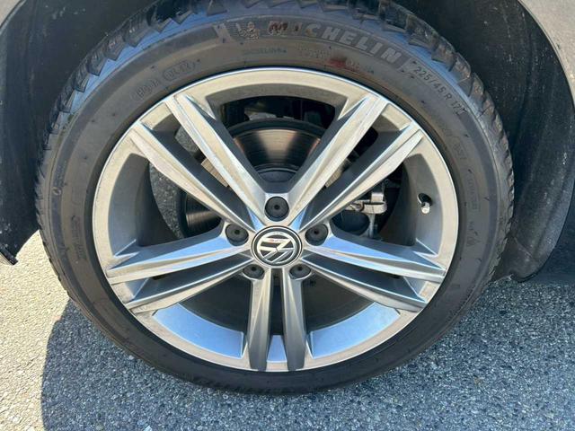 ゴルフ ＴＤＩハイライン　マイスター　純正ナビ　バックモニター　ワンセグ　シートヒーター　コーナーセンサー　自動駐車　ＥＴＣ２．０　レーダークルーズ　電子パーキング　ドライブレコーダー　ディナウディオオーディオ　ＢＳＭ　オールシーズンタイ（27枚目）