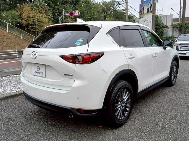ＣＸ－５ ２０Ｓ　スマートエディション　純正８．８型ナビ　全方位カメラ　シティブレーキサポート　レーダークルーズコントロール　ドライビングポジションサポートパッケージ　レザー調シートカバー（3枚目）
