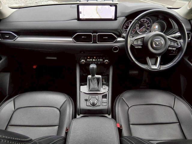 ＣＸ－５ ２０Ｓ　スマートエディション　純正８．８型ナビ　全方位カメラ　シティブレーキサポート　レーダークルーズコントロール　ドライビングポジションサポートパッケージ　レザー調シートカバー（7枚目）