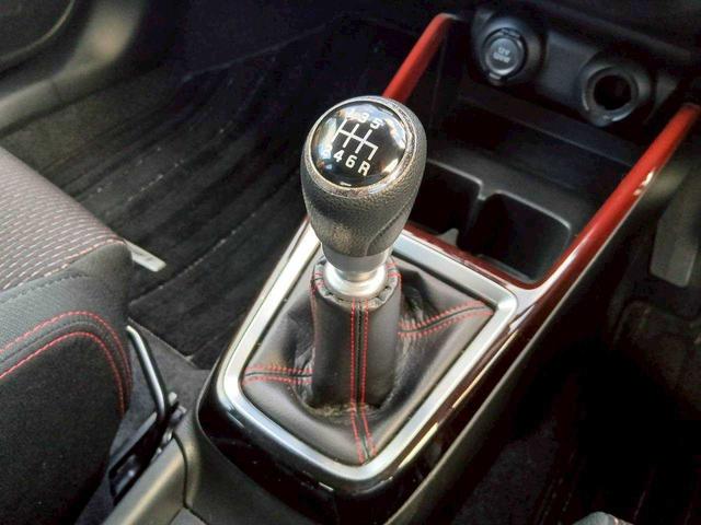 スイフトスポーツ ベースグレード　６ＭＴ／社外ナビ／ドライブレコーダー／バックモニター／ＥＴＣ／デュアルセンサーブレーキサポート（22枚目）