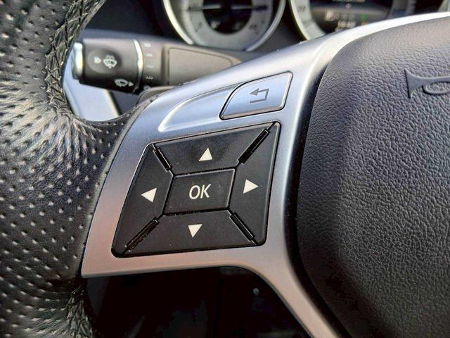 Ｃクラス Ｃ１８０　ブルーエフィシェンシー　クーペ　サンルーフ／パネメリカーナグリル／リアスポイラー／純正ナビ／ハーフレザーシート／パワーシート／バックモニター／シートヒーター（10枚目）