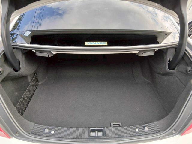 Ｃクラス Ｃ１８０　ブルーエフィシェンシー　クーペ　サンルーフ／パネメリカーナグリル／リアスポイラー／純正ナビ／ハーフレザーシート／パワーシート／バックモニター／シートヒーター（32枚目）