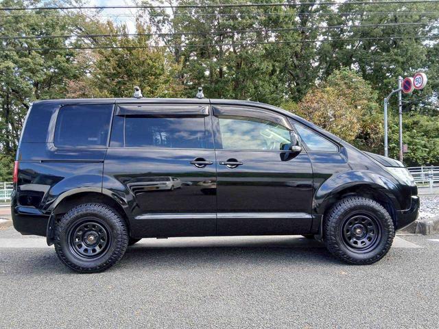 デリカD:5 D パワーパッケージ リフトアップ/フリップダウンモニター/ブロックタイヤ/社外ナビ/両側電動スライド/ETC/スマートキー(2枚目)