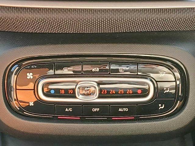 スマートフォーフォー プライム　ガラスルーフ　レザーシート　シートヒーター　純正１５インチＡＷ　クルーズコントロール　ＡＵＸ　ＵＳＢ　Ｂｌｕｅｔｏｏｔｈ　クリアランスソナー　ＥＴＣ　ドラレコ　アイドリングストップ　リモコンキー　純正（19枚目）