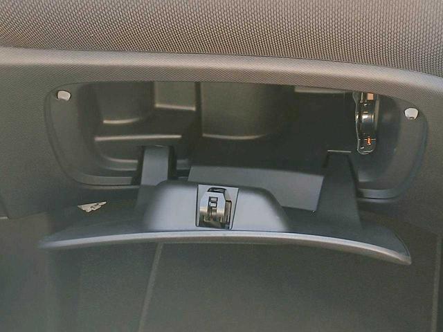 スマートフォーフォー プライム　ガラスルーフ　レザーシート　シートヒーター　純正１５インチＡＷ　クルーズコントロール　ＡＵＸ　ＵＳＢ　Ｂｌｕｅｔｏｏｔｈ　クリアランスソナー　ＥＴＣ　ドラレコ　アイドリングストップ　リモコンキー　純正（26枚目）