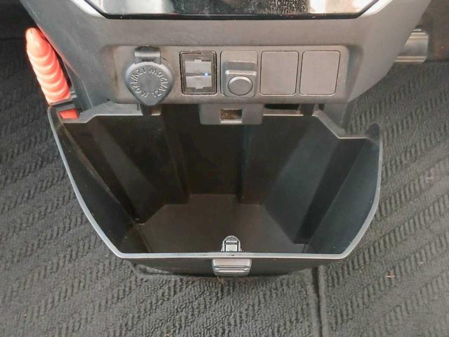 ルーミー カスタムＧ－Ｔ　純正９インチナビ／フルセグＴＶ／両側電動スライドドア／スマートアシスト３／クルーズコントロール／ソナーセンサー（21枚目）