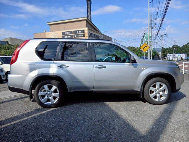 エクストレイル 20Xtt 4WD/6速MT/SDナビ/フルセグTV/バックカメラ/ブラックルーフレール(2枚目)