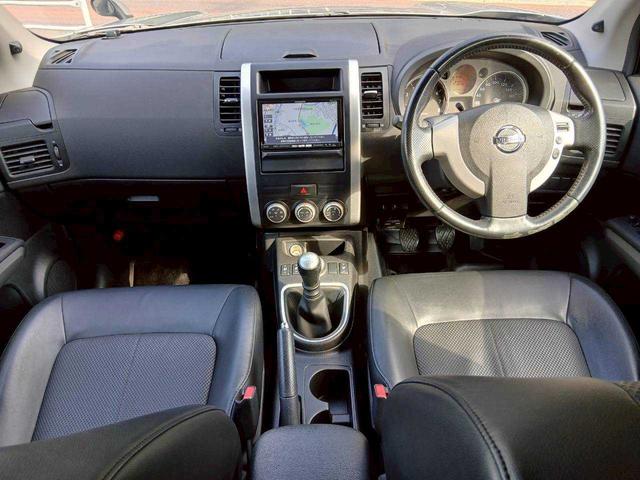 エクストレイル 20Xtt 4WD/6速MT/SDナビ/フルセグTV/バックカメラ/ブラックルーフレール(7枚目)