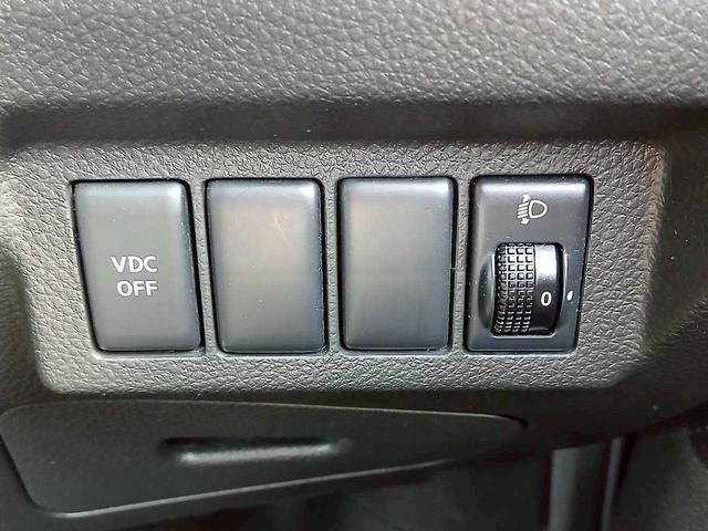 エクストレイル 20Xtt 4WD/6速MT/SDナビ/フルセグTV/バックカメラ/ブラックルーフレール(10枚目)