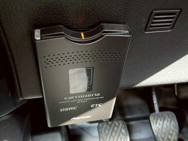 エクストレイル 20Xtt 4WD/6速MT/SDナビ/フルセグTV/バックカメラ/ブラックルーフレール(11枚目)