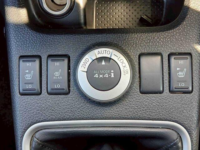 エクストレイル 20Xtt 4WD/6速MT/SDナビ/フルセグTV/バックカメラ/ブラックルーフレール(17枚目)