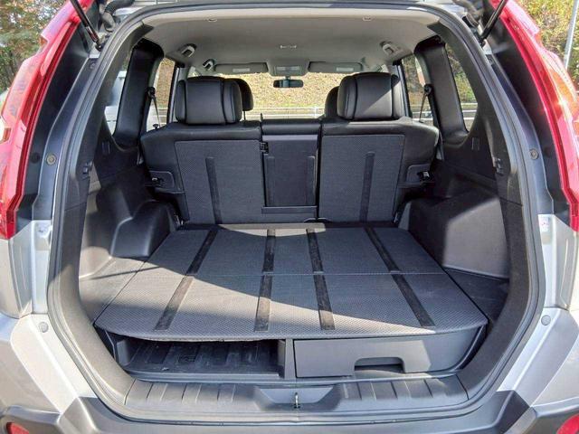 エクストレイル 20Xtt 4WD/6速MT/SDナビ/フルセグTV/バックカメラ/ブラックルーフレール(29枚目)