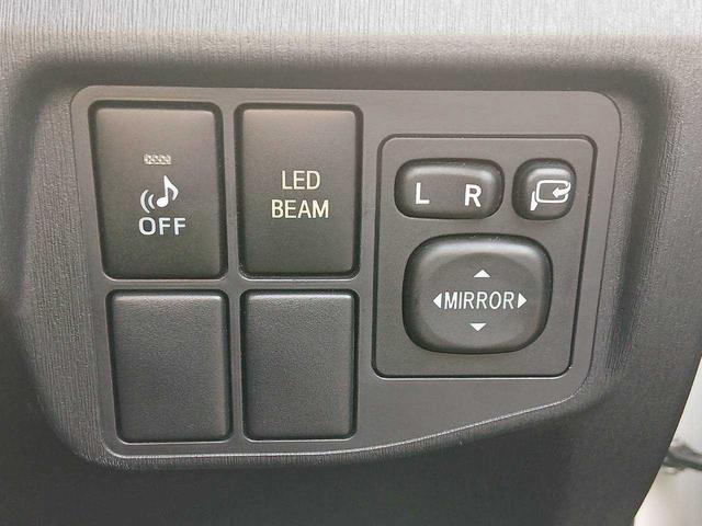 プリウス Ｓツーリングセレクション・Ｇ’ｓ　純正ナビ　ＴＶ　ＥＴＣ　クルーズコントロール　Ｂカメラ　Ｇｓ専用１８インチアルミ　ＬＥＤＢＥＡＭ（15枚目）