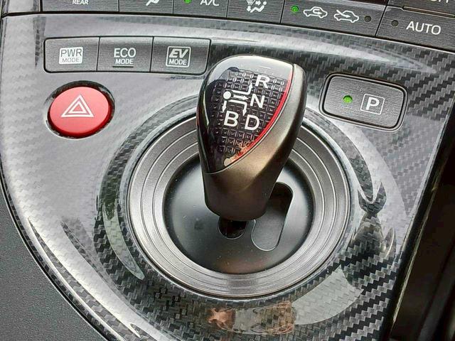 プリウス Ｓツーリングセレクション・Ｇ’ｓ　純正ナビ　ＴＶ　ＥＴＣ　クルーズコントロール　Ｂカメラ　Ｇｓ専用１８インチアルミ　ＬＥＤＢＥＡＭ（24枚目）