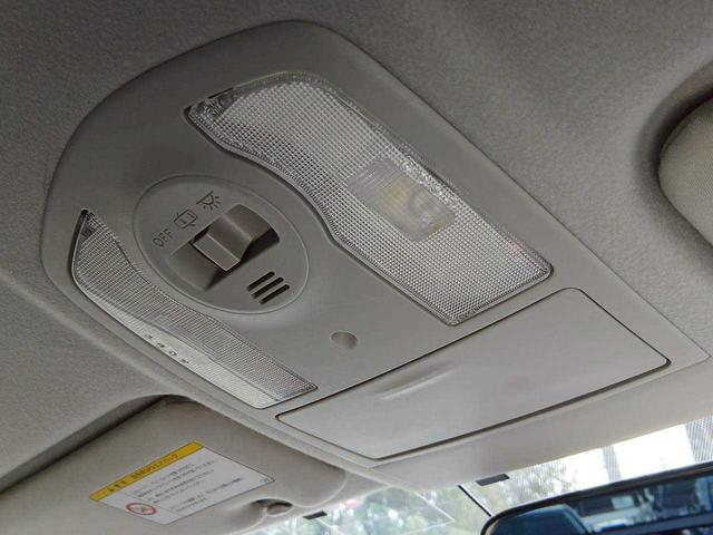 プリウス Ｓツーリングセレクション・Ｇ’ｓ　純正ナビ　ＴＶ　ＥＴＣ　クルーズコントロール　Ｂカメラ　Ｇｓ専用１８インチアルミ　ＬＥＤＢＥＡＭ（30枚目）