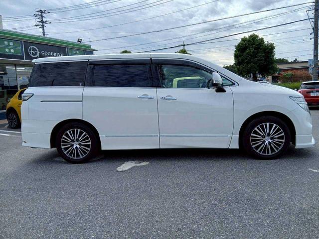 エルグランド ２５０ハイウェイスターＳ　純正ナビ　ＴＶ　バックモニター　ＥＴＣ　両側電動スライドドア（3枚目）