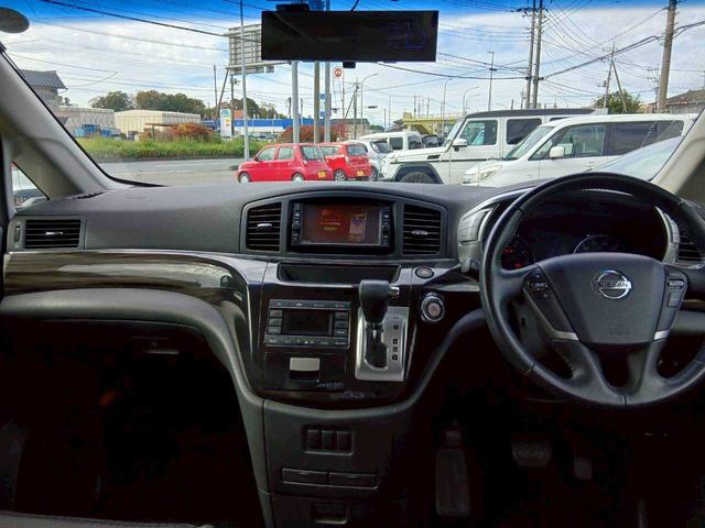 エルグランド ２５０ハイウェイスターＳ　純正ナビ　ＴＶ　バックモニター　ＥＴＣ　両側電動スライドドア（11枚目）