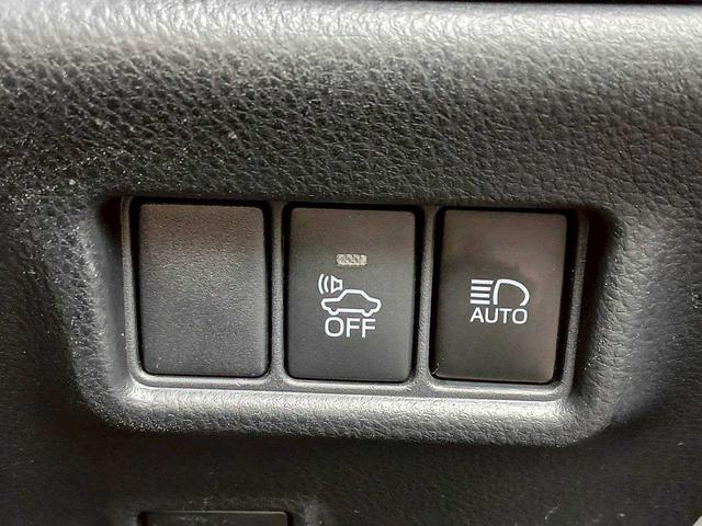 Ｃ－ＨＲ Ｇ　純正９インチナビ／バックモニター／ＥＴＣ／ドライブレコーダー／ハーフレザー／シートヒーター／１８インチホイール（13枚目）