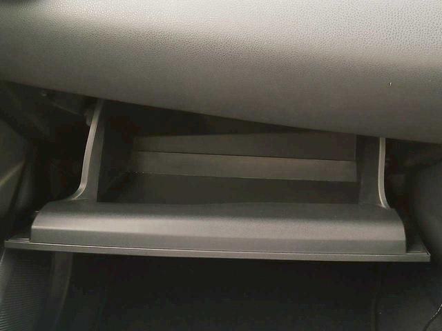 Ｃ－ＨＲ Ｇ　純正９インチナビ／バックモニター／ＥＴＣ／ドライブレコーダー／ハーフレザー／シートヒーター／１８インチホイール（27枚目）