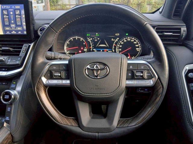 ランドクルーザー ZX ワンオーナー/モデリスタエアロ/JBL/リアエンター/サンルーフ/ルーフレール/レザーシート/全方位モニター/レーダークルーズコントロール(12枚目)