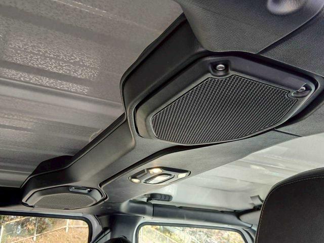 ジープ・ラングラーアンリミテッド サハラ　レザーシート　シートヒーター　ＡｐｐｌｅＣａｒｐｌａｙ　Ｂｌｕｅｔｏｏｔｈ　純正ナビゲーション　フルセグ　ＬＥＤヘッドライト　前面衝突警報　アダプティブクルーズコントロール　バックカメラ　ステアリング（33枚目）