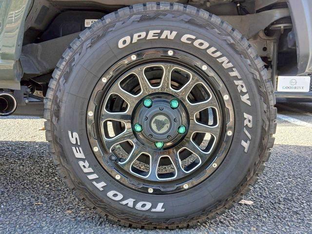 ジムニー ＸＣ　リフトアップ　ルーフラック　リアラダー　ブロックタイヤ　社外アルミ　純正８インチナビ　ＴＶ（31枚目）