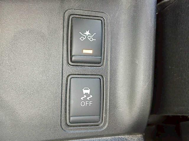 セレナ ハイウェイスター　プロパイロットエディション　プロパイロット／エマブレ／純正後席モニター／純正９型ナビ／フルセグＴＶ／全方位モニター／両側電動ドア／ＬＥＤヘッドライト／ビルトインＥＴＣ／ドライブレコーダー／純正１６インチアルミホイール（14枚目）