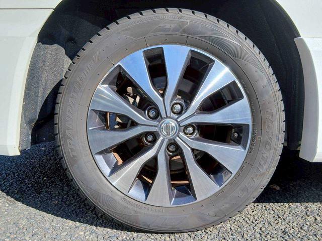 セレナ ハイウェイスター　プロパイロットエディション　プロパイロット／エマブレ／純正後席モニター／純正９型ナビ／フルセグＴＶ／全方位モニター／両側電動ドア／ＬＥＤヘッドライト／ビルトインＥＴＣ／ドライブレコーダー／純正１６インチアルミホイール（33枚目）