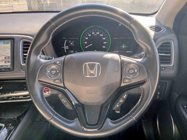 ヴェゼル ハイブリッドＺ・ホンダセンシング　純正８インチナビ／フルセグＴＶ／バックカメラ／衝突軽減ブレーキ／レーダークルーズコントロール／ハーフレザー／ワンオーナー（8枚目）