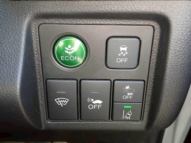 ヴェゼル ハイブリッドＺ・ホンダセンシング　純正８インチナビ／フルセグＴＶ／バックカメラ／衝突軽減ブレーキ／レーダークルーズコントロール／ハーフレザー／ワンオーナー（11枚目）