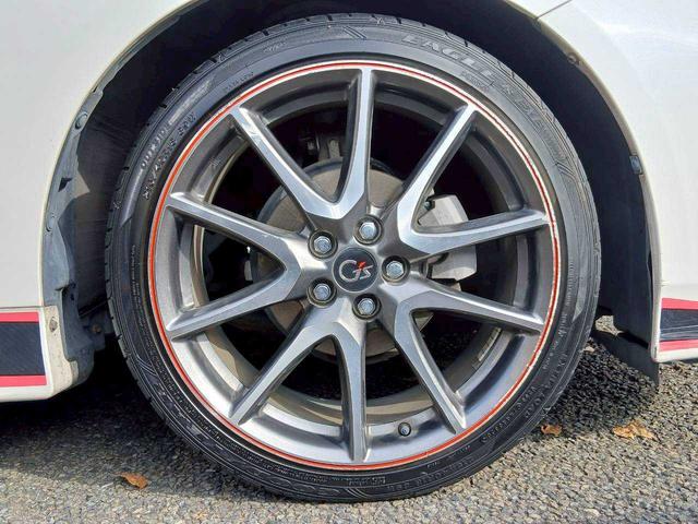 プリウス Sツーリングセレクション・G’s ETC/18インチレッドラインAW/スウェードスポーティシート(23枚目)