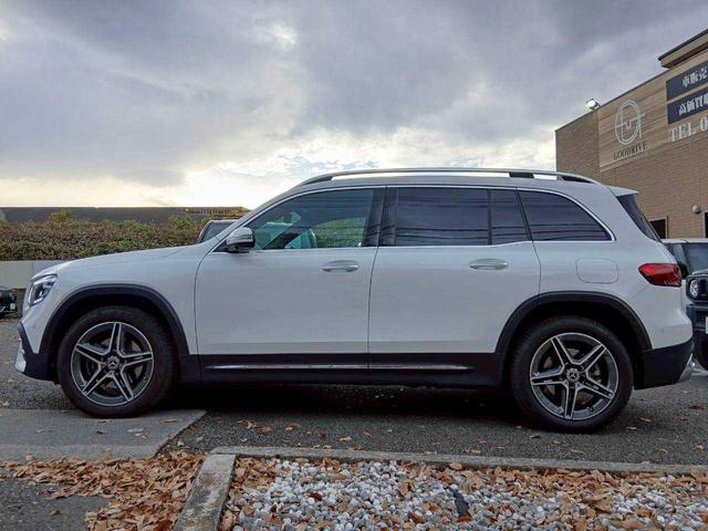 GLB GLB200d 4マチック 純正ナビ/360°カメラ/パノラマスライディングルーフ/アドバンスドパッケージ/レザーエクスクルージブパッケージ/ワンオーナー(2枚目)