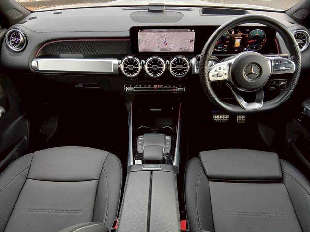 GLB GLB200d 4マチック 純正ナビ/360°カメラ/パノラマスライディングルーフ/アドバンスドパッケージ/レザーエクスクルージブパッケージ/ワンオーナー(8枚目)