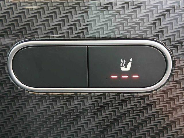 GLB GLB200d 4マチック 純正ナビ/360°カメラ/パノラマスライディングルーフ/アドバンスドパッケージ/レザーエクスクルージブパッケージ/ワンオーナー(14枚目)