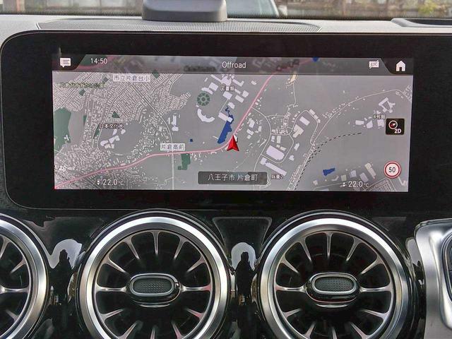 GLB GLB200d 4マチック 純正ナビ/360°カメラ/パノラマスライディングルーフ/アドバンスドパッケージ/レザーエクスクルージブパッケージ/ワンオーナー(17枚目)