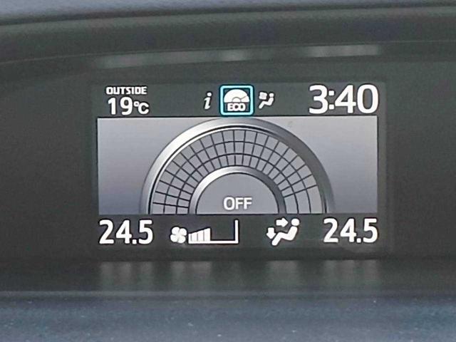 ノア Ｘ　純正ナビ／バックモニター／ＥＴＣ２．０／前後ドライブレコーダー（20枚目）