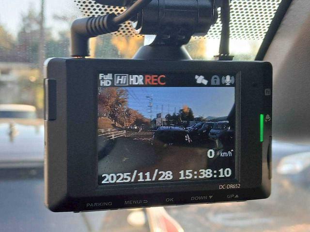 ノア Ｘ　純正ナビ／バックモニター／ＥＴＣ２．０／前後ドライブレコーダー（22枚目）