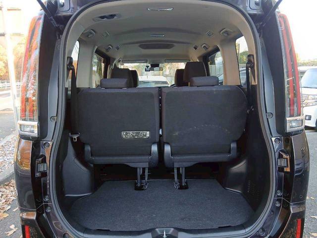 ノア Ｘ　純正ナビ／バックモニター／ＥＴＣ２．０／前後ドライブレコーダー（28枚目）