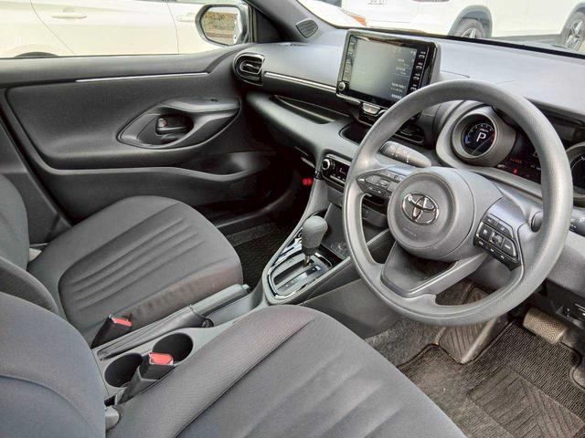 ヤリス Ｇ　純正ＤＡ／バックカメラ／レーダークルーズコントロール／前後ドラレコ／ブラインドスポットモニター／ＥＴＣ（5枚目）