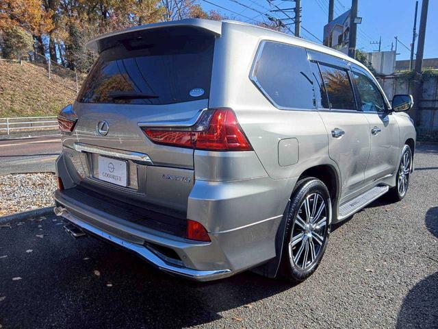 LX LX570 メーカーナビTV/モデリスタエアロ/リアエンターテイメント/マークレビンソンサウンドシステム/クールBOX/サンルーフ/セーフティシステムプラス/パワーバックドア/ワンオーナー/禁煙車(3枚目)