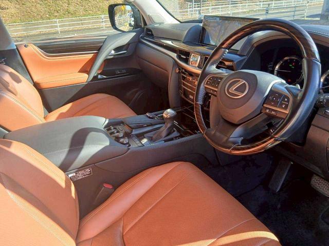 LX LX570 メーカーナビTV/モデリスタエアロ/リアエンターテイメント/マークレビンソンサウンドシステム/クールBOX/サンルーフ/セーフティシステムプラス/パワーバックドア/ワンオーナー/禁煙車(5枚目)