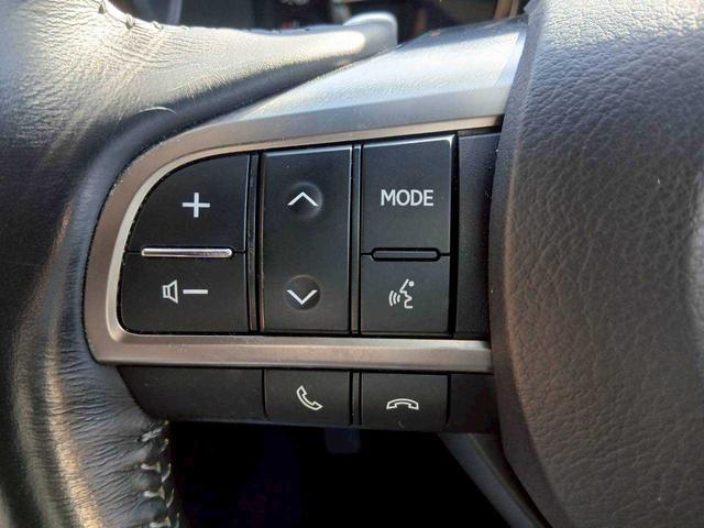 LX LX570 メーカーナビTV/モデリスタエアロ/リアエンターテイメント/マークレビンソンサウンドシステム/クールBOX/サンルーフ/セーフティシステムプラス/パワーバックドア/ワンオーナー/禁煙車(10枚目)